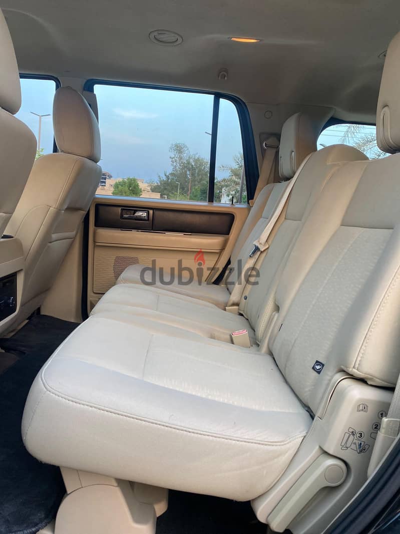 Ford Expedition 2016 V6 / Excellent Condition 3