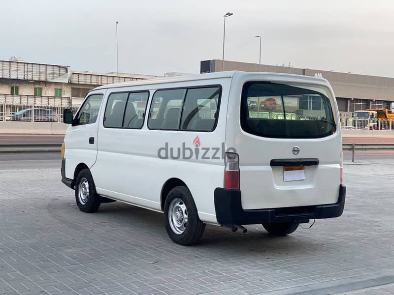 Nissan Urvan 2009 White 7