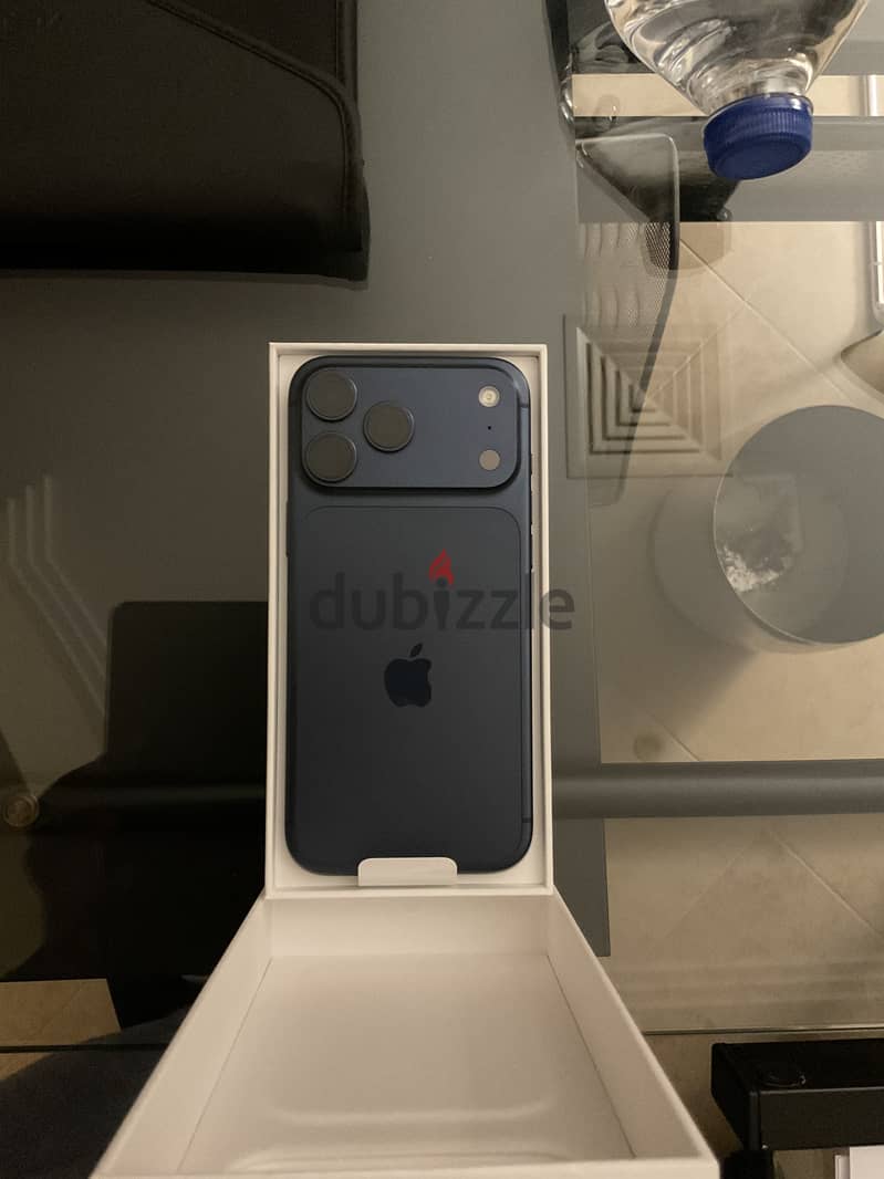 iPhone 17 Pro Max 256gb Blue Just like New 1