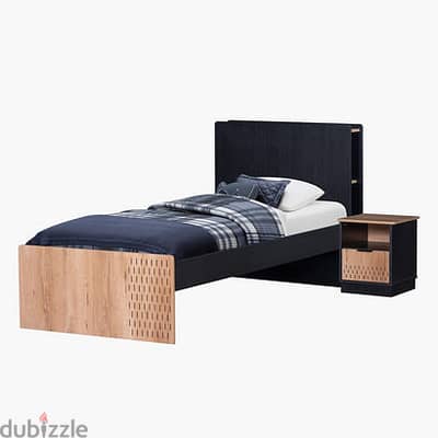 Homebox 2 Single beds, side table and 3 doors cupboard