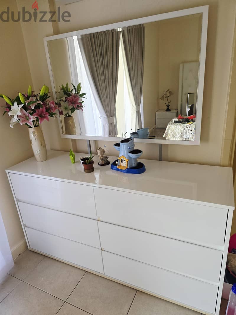 solid wood bed, dresser, sidetables for 120bd 2