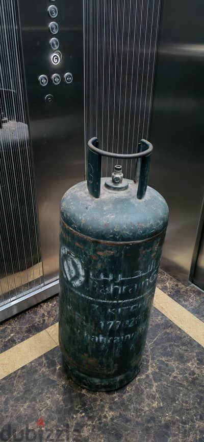 Bahrain gas cylinder, medium size