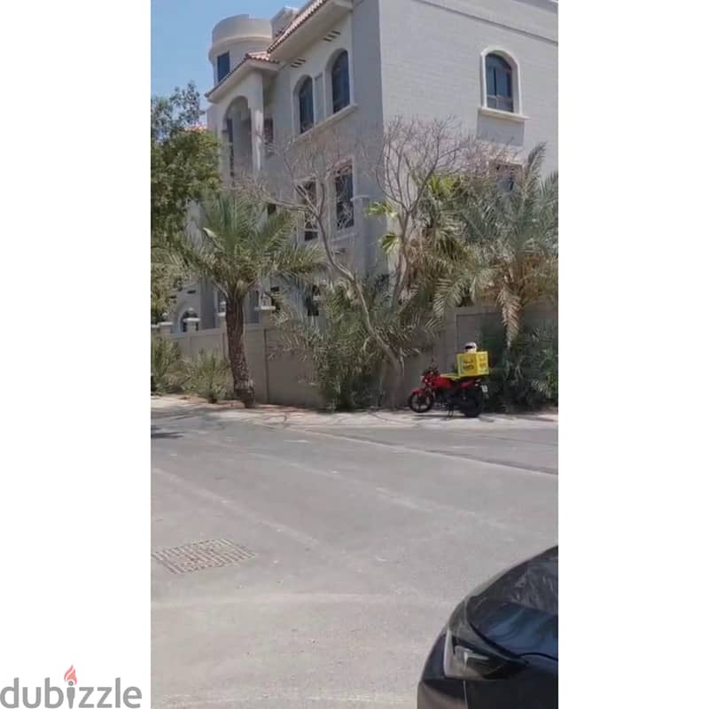 Luxury big villa for sale in town 1