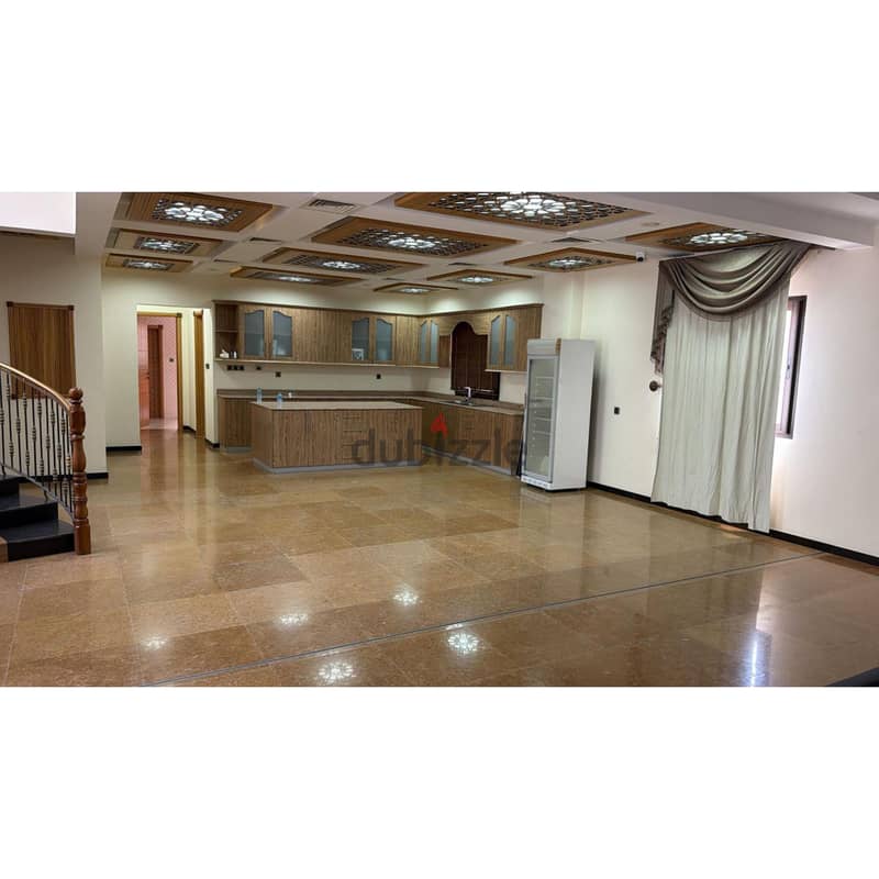 Luxury big villa for sale in town 9