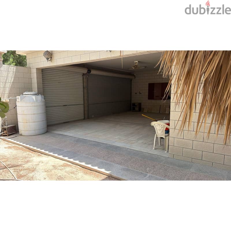 Luxury big villa for sale in town 17
