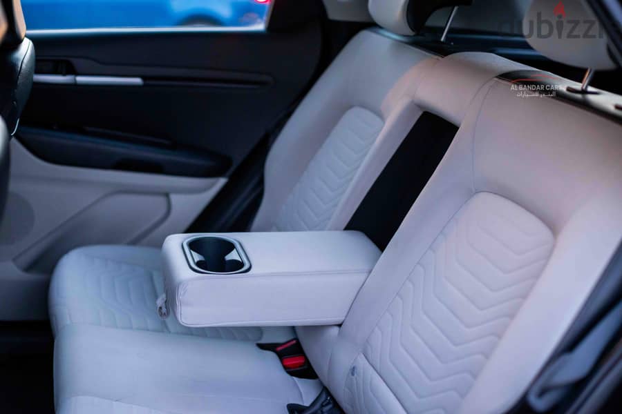 Kia Sonet 2023 White | Low Mileage | Agency | Warranty | Bahrain Spec 17