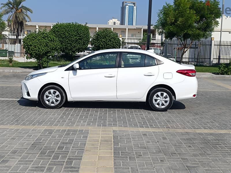 Toyota Yaris 2022-excellant condition 5
