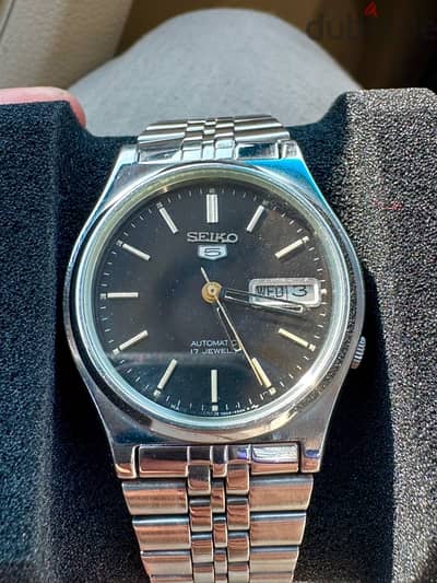 seiko 5 vantage black