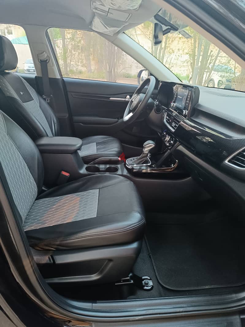 Kia Seltos 2023-Zero accident-under Warranty 4
