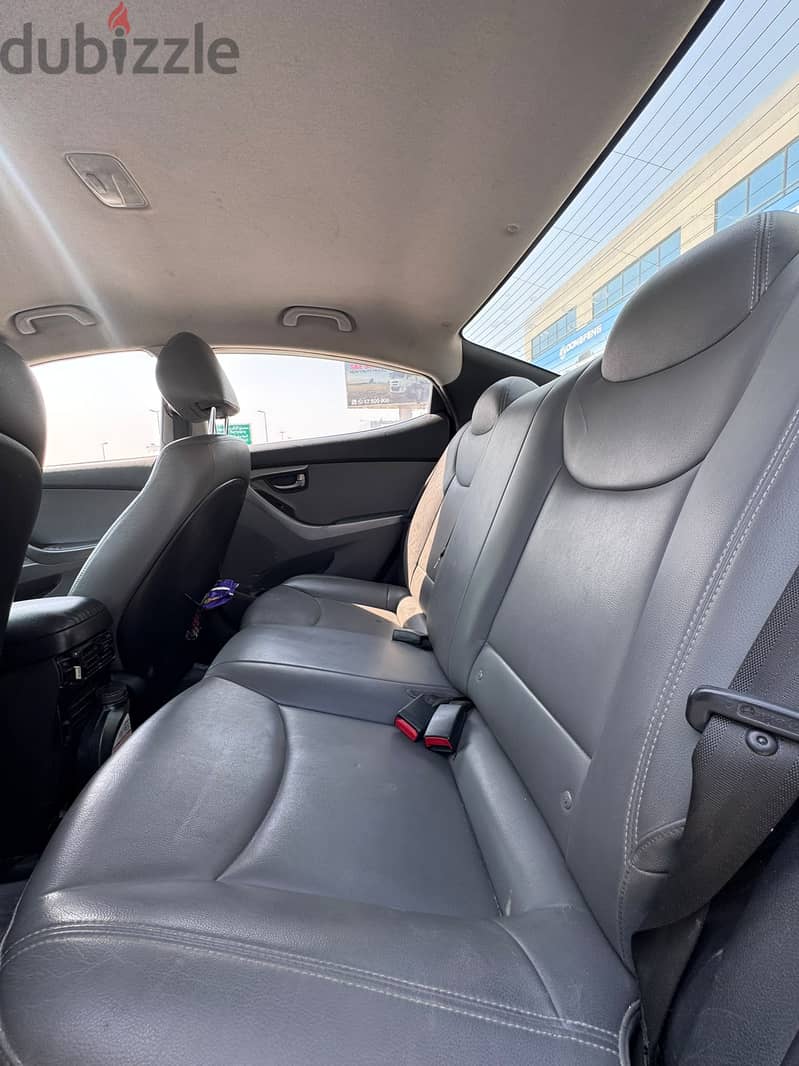 Hyundai Elantra 2016 White 4