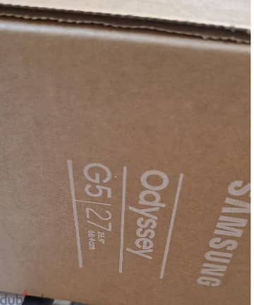 Selling a Samsung Odyssey G5 27" Curved Gaming Monitor 2