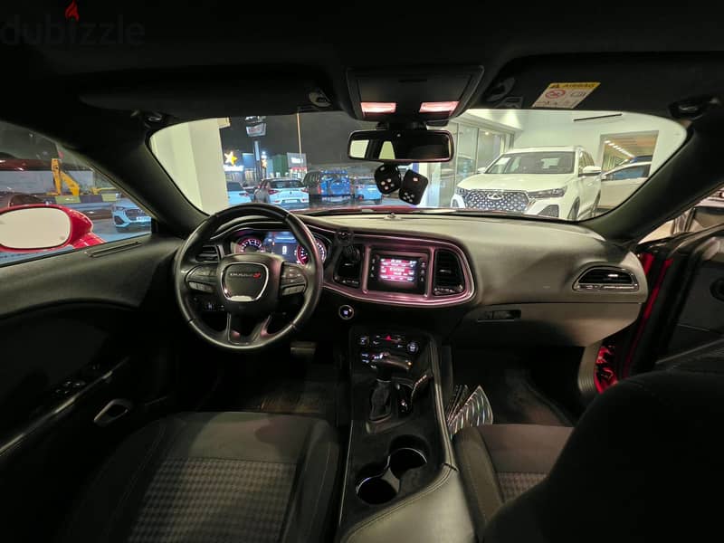 Dodge Challenger SXT 2016 10