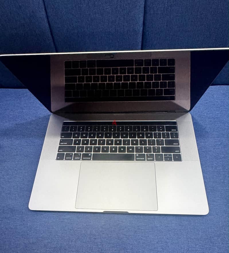 MacBook Pro 15inch  i9 | 16GB RAM | 1TB SSD 4