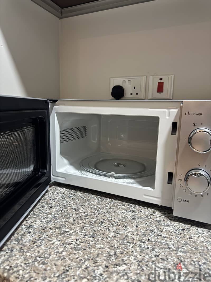 Microwave for Sale | Good Condition 1