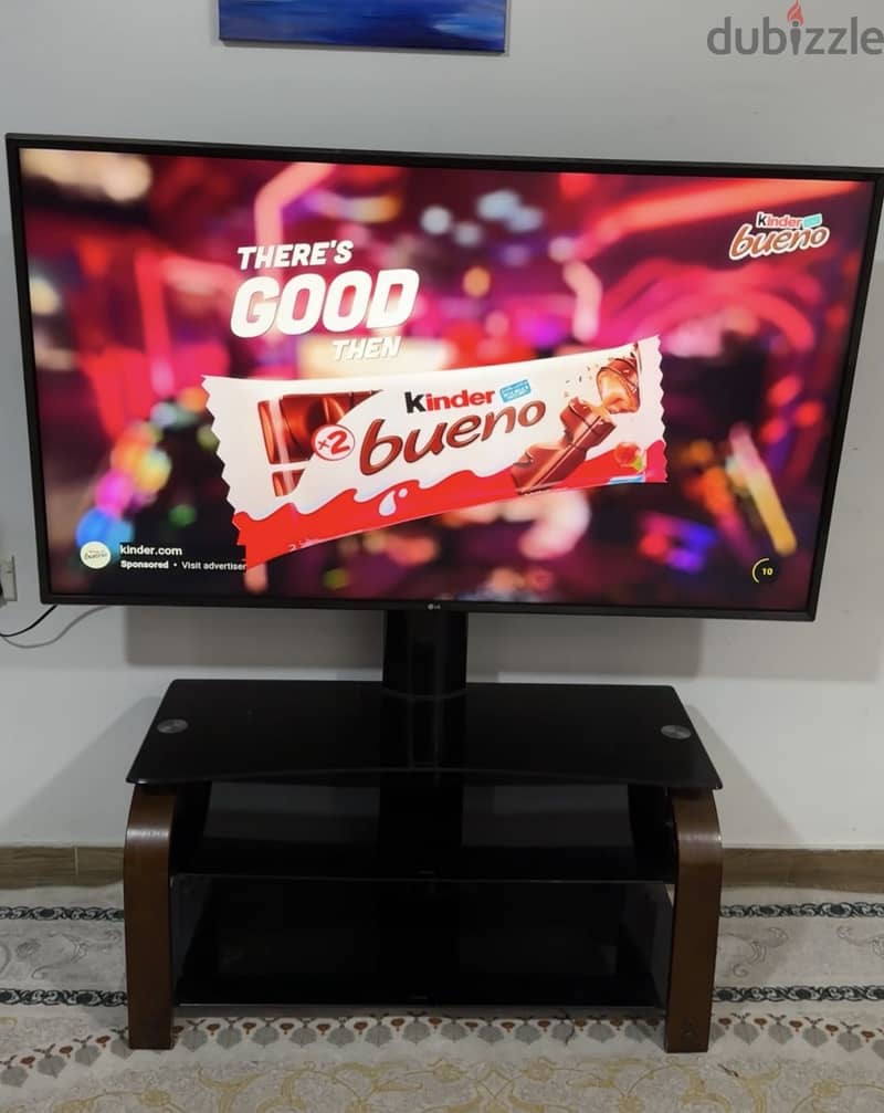 LG 55” inch smart tv 4k UHD  call or WhatsApp 37561487 2