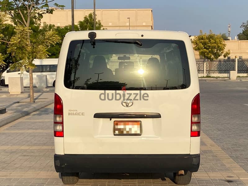 Toyota Hiace Cargo Van  2016 1
