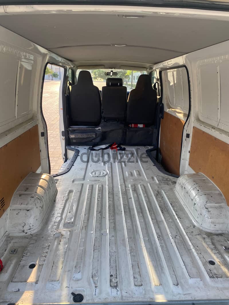 Toyota Hiace Cargo Van  2016 3