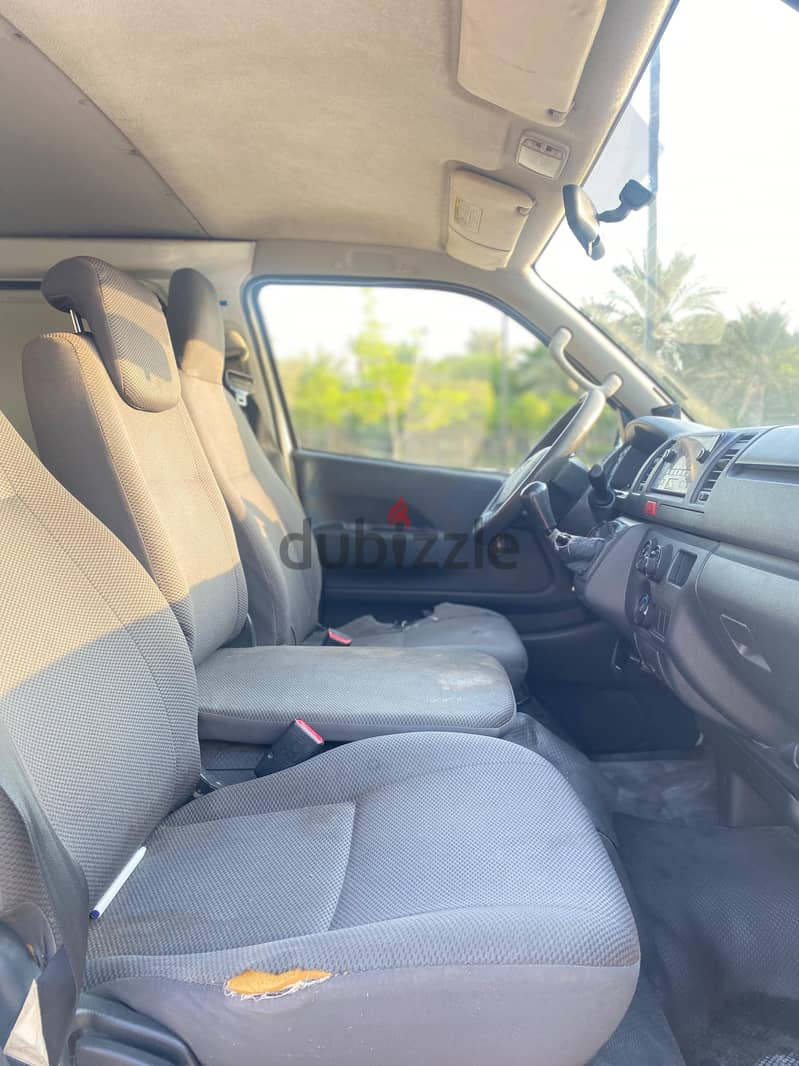 Toyota Hiace Cargo Van  2016 9
