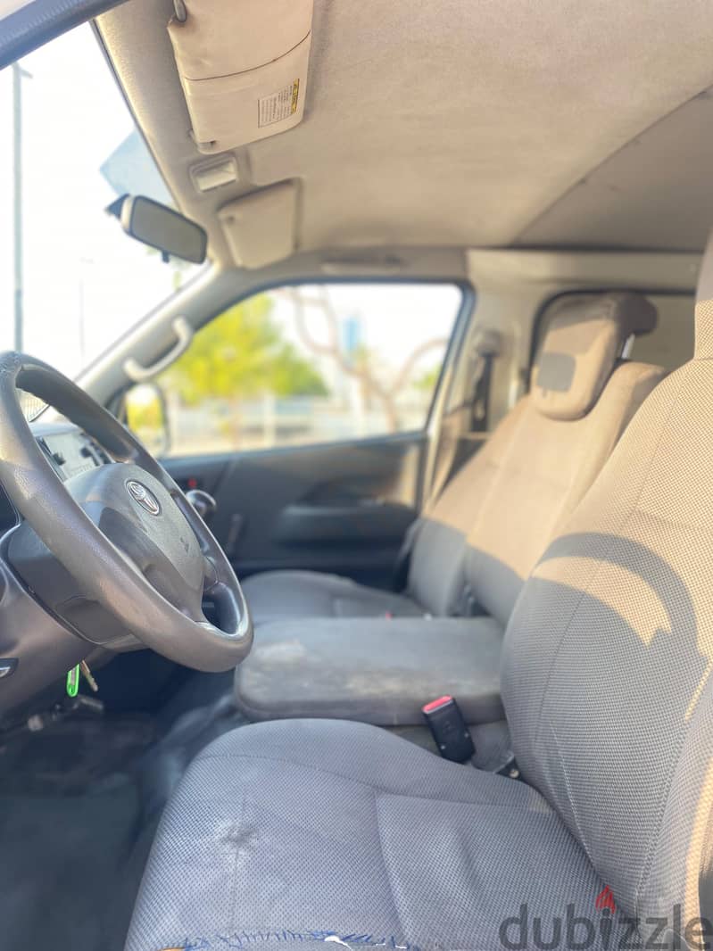 Toyota Hiace Cargo Van  2016 10