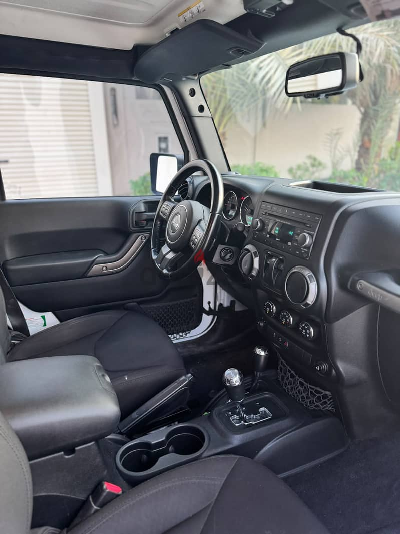JEEP WRANGLER SPORT 2015 | 3.6L V6 | 4X4 | AUTOMATIC | GCC SPECS 13