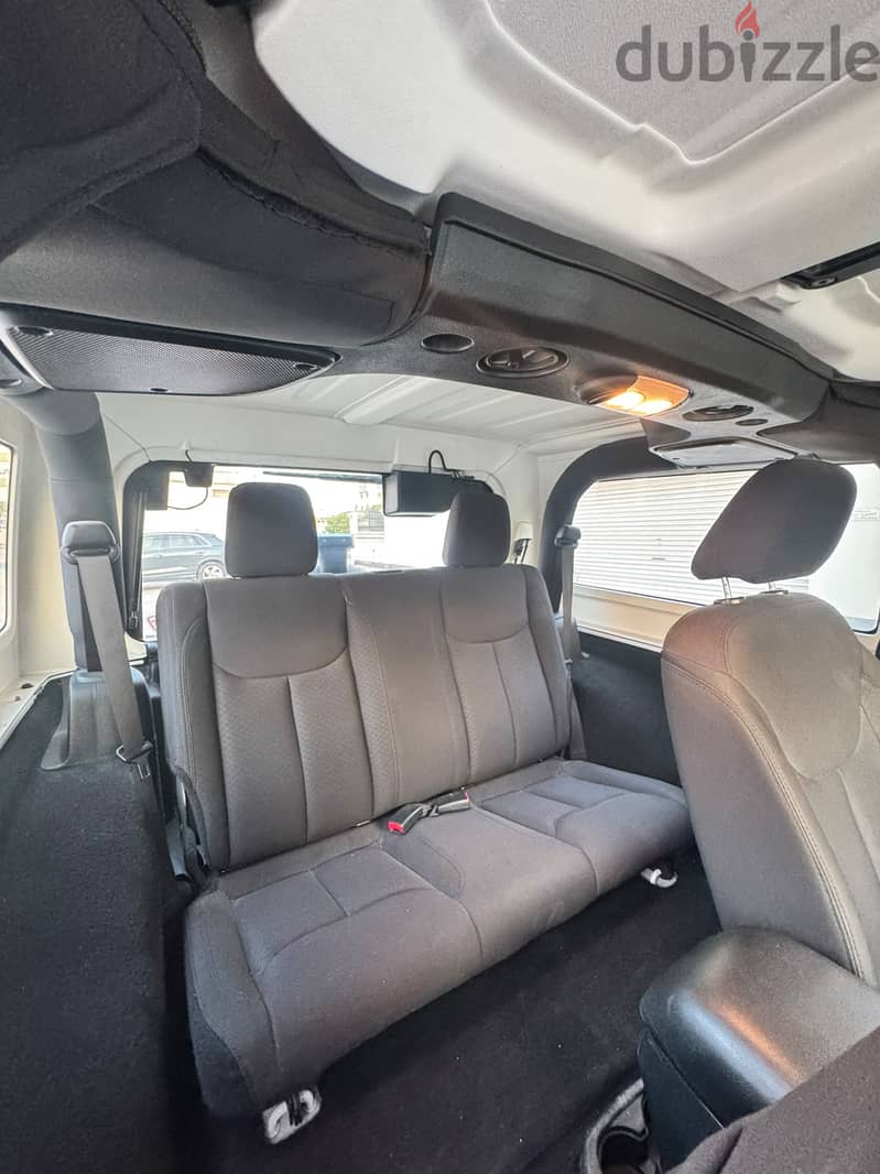 JEEP WRANGLER SPORT 2015 | 3.6L V6 | 4X4 | AUTOMATIC | GCC SPECS 14