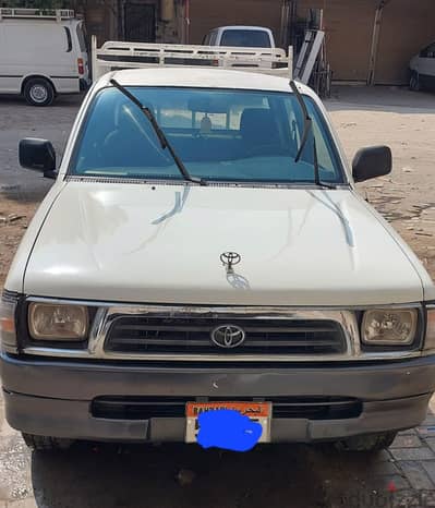 Toyota pickup 2000 model