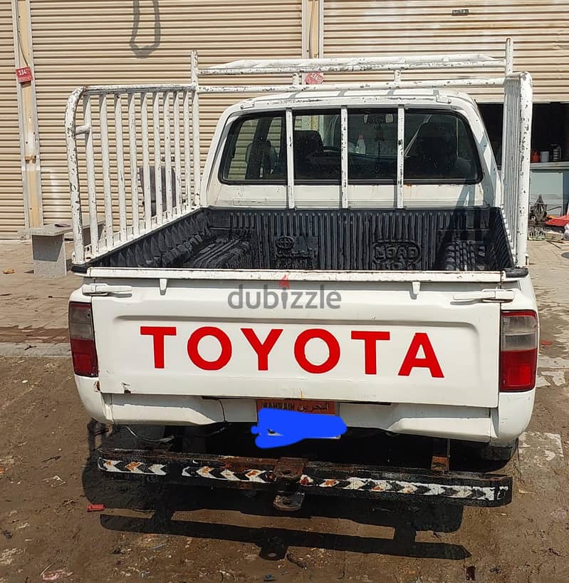 Toyota pickup 2000 model 1