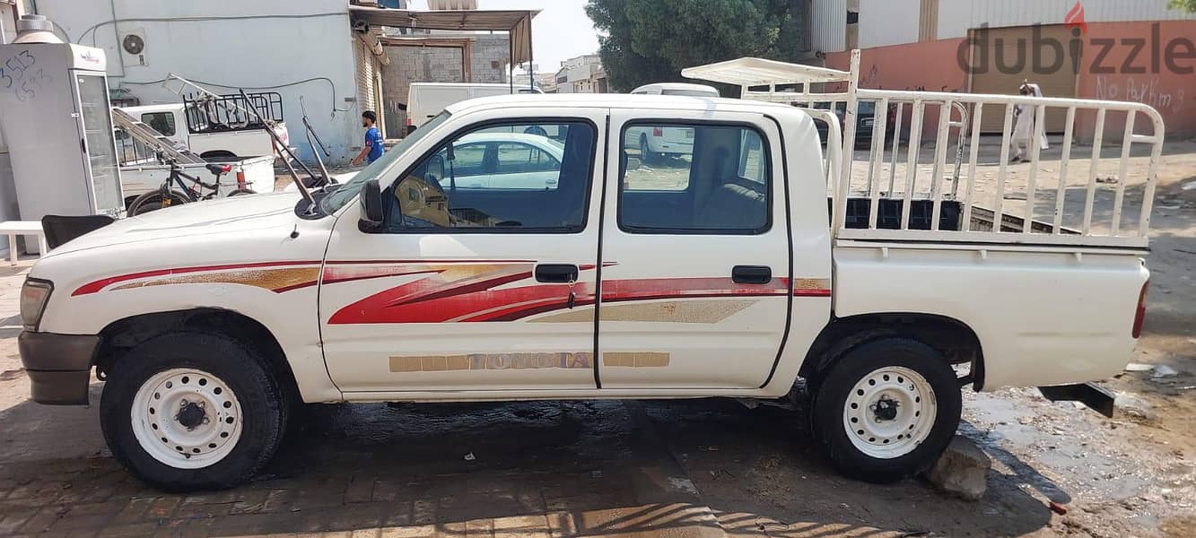 Toyota pickup 2000 model 2