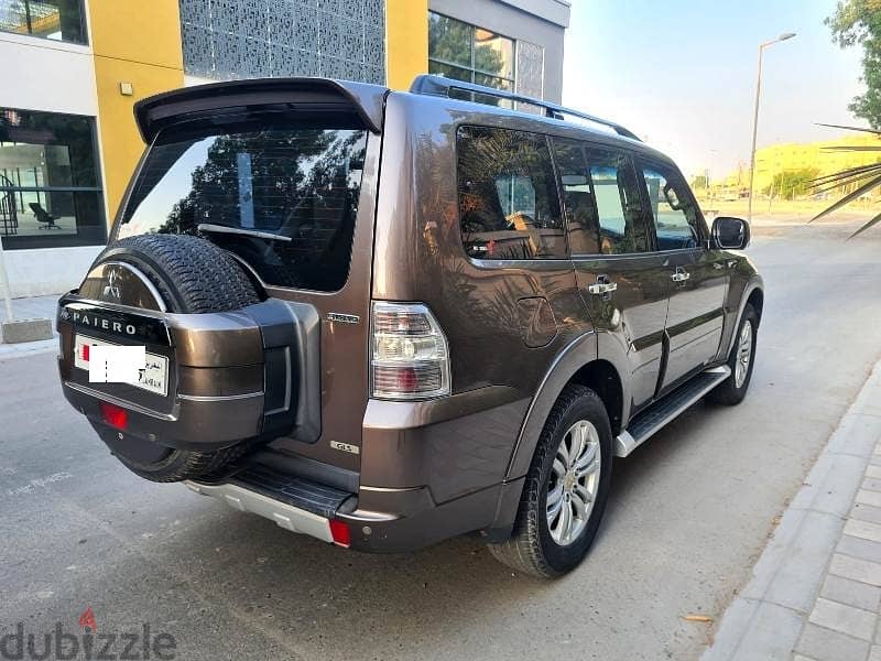 MITSUBISHI PAJERO # 2013# FULL OPTION WITH SUNROOF # SINGLE OWNER# SAL 3