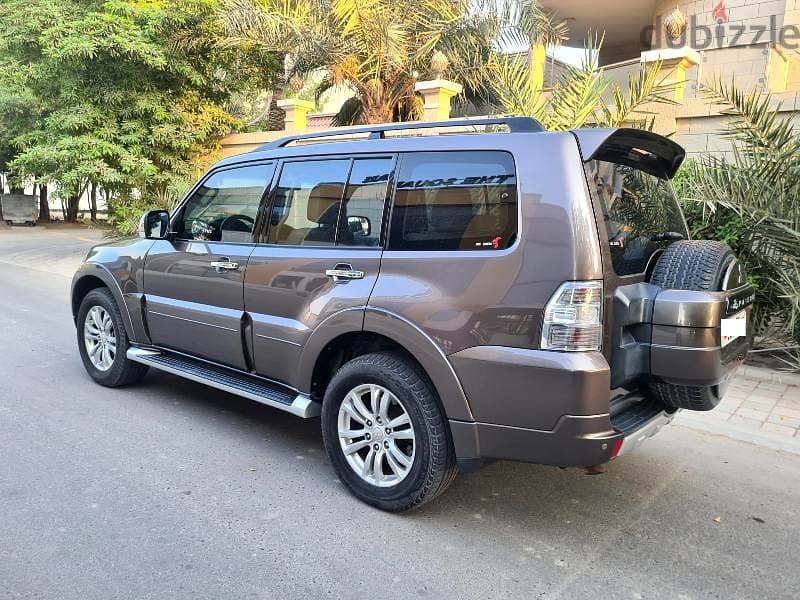 MITSUBISHI PAJERO # 2013# FULL OPTION WITH SUNROOF # SINGLE OWNER# SAL 5