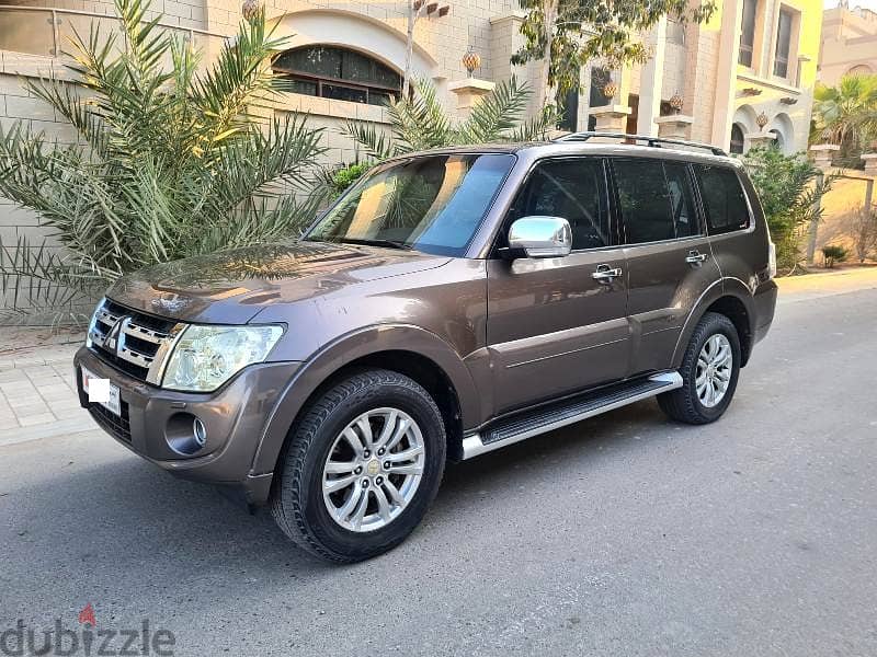 MITSUBISHI PAJERO # 2013# FULL OPTION WITH SUNROOF # SINGLE OWNER# SAL 6