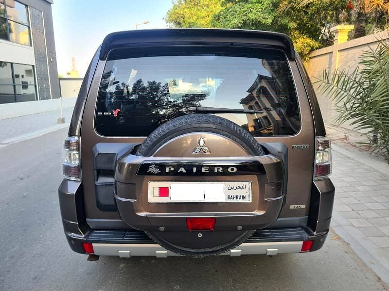 MITSUBISHI PAJERO # 2013# FULL OPTION WITH SUNROOF # SINGLE OWNER# SAL 8