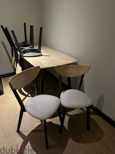 Home box 4 chairs dining table