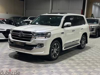 TOYOTA LAND CRUISER GXR GRAND TOURING V8