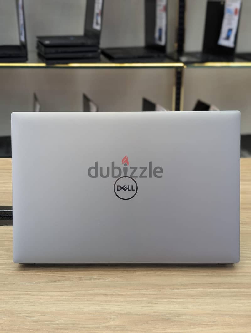 Dell Precision 5690 ULTRA 7 5