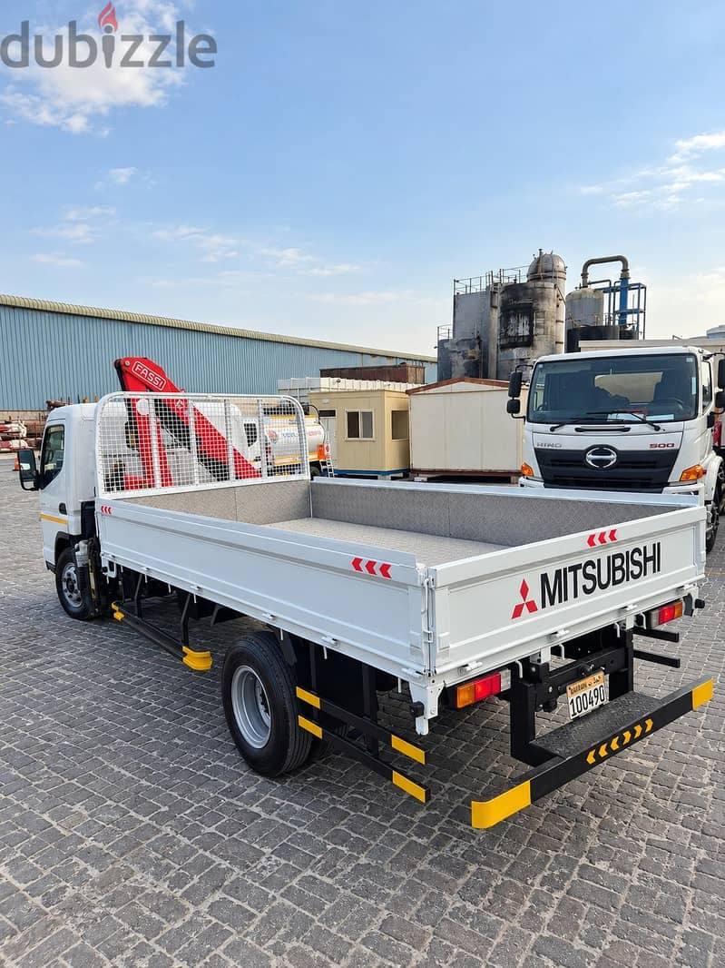 للبيع: سكسويل Mitsubishi موديل 2016 مع رافعة 3