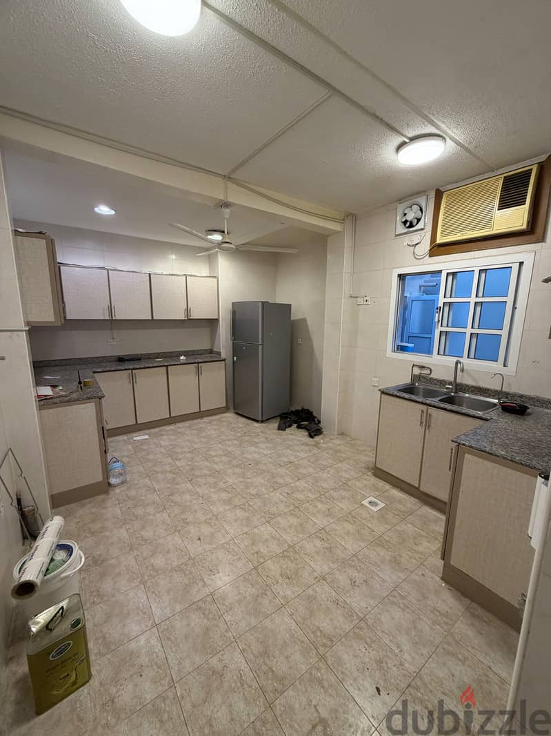 للايجاربيت شامل فالبحير تلفون 36364714 Rent house with EAW  Riffa call 1