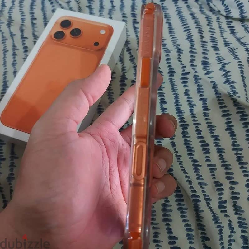 Apple - iPhone 17 Pro Max 4