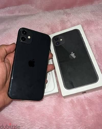 Apple - iPhone 11 - black with box