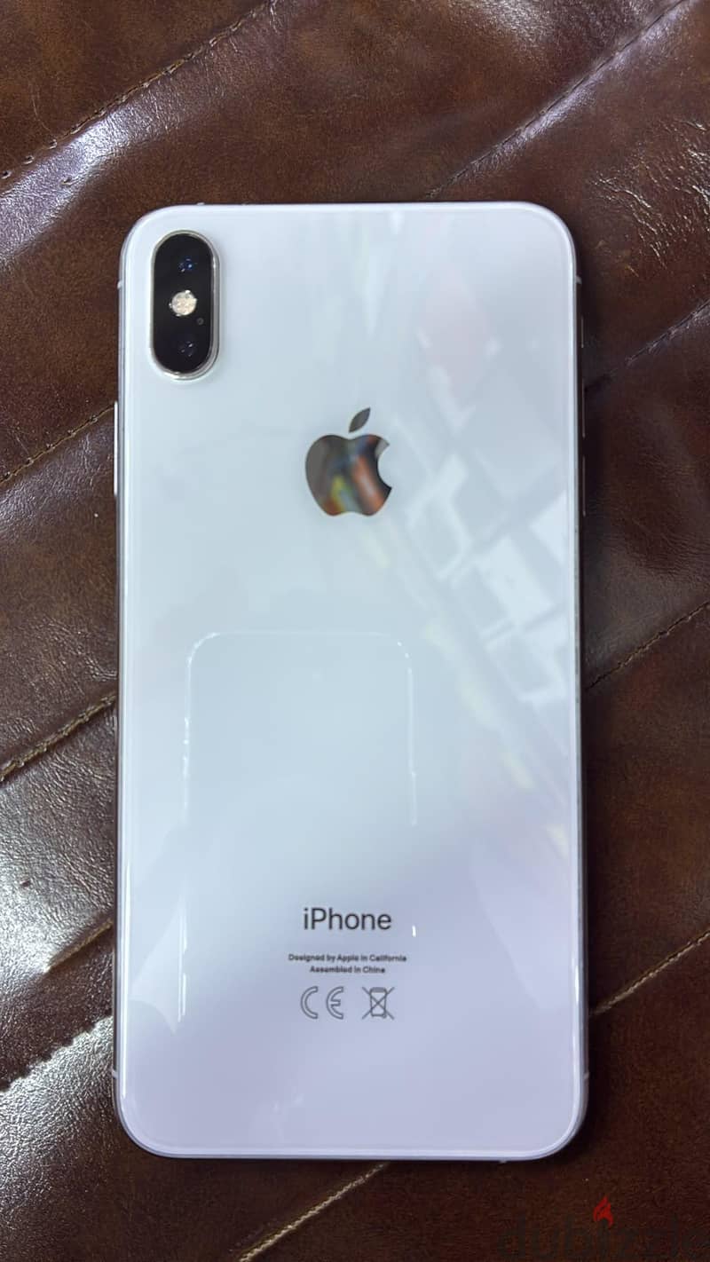 iphone xs max 256 GB 63 BD only 1