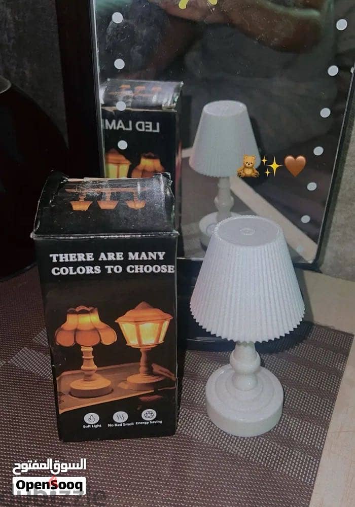 Aesthetic mini night light / lamp. . . . . 1