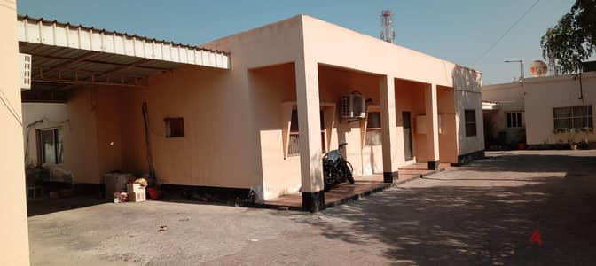 Spacious Compound Villa near Bah Indian School, Budaiya