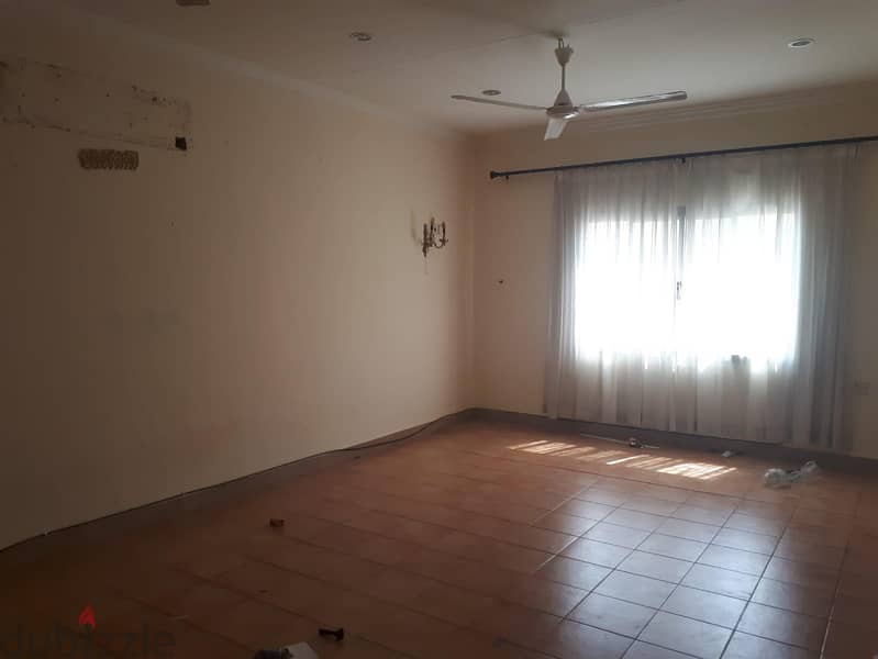 Spacious Compound Villa near Bah Indian School, Budaiya 1