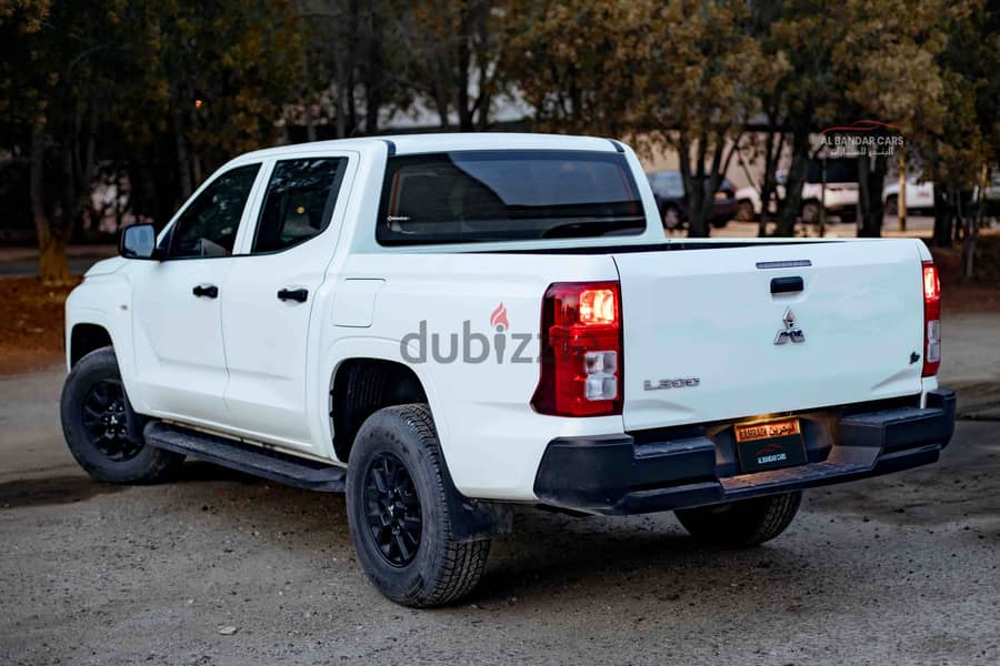 Mitsubishi L200 4x4 Diesel 2024 | Zero Accident | Agency | Warranty 8