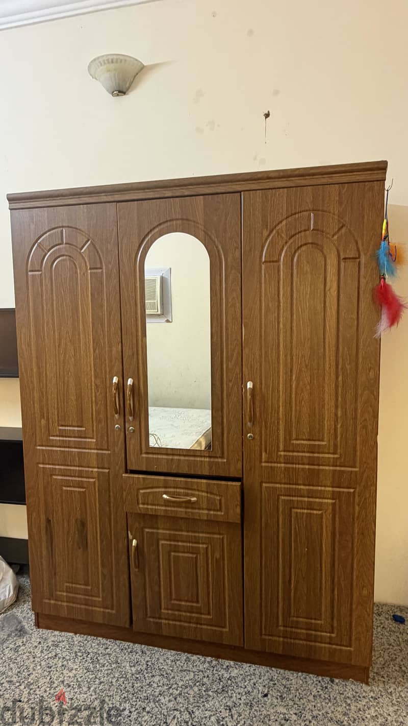 Room Cupboard 2