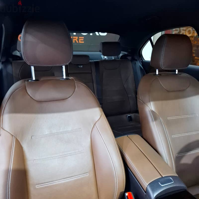 Mercedes-Benz A-Class A200 4MATIC 2022 6