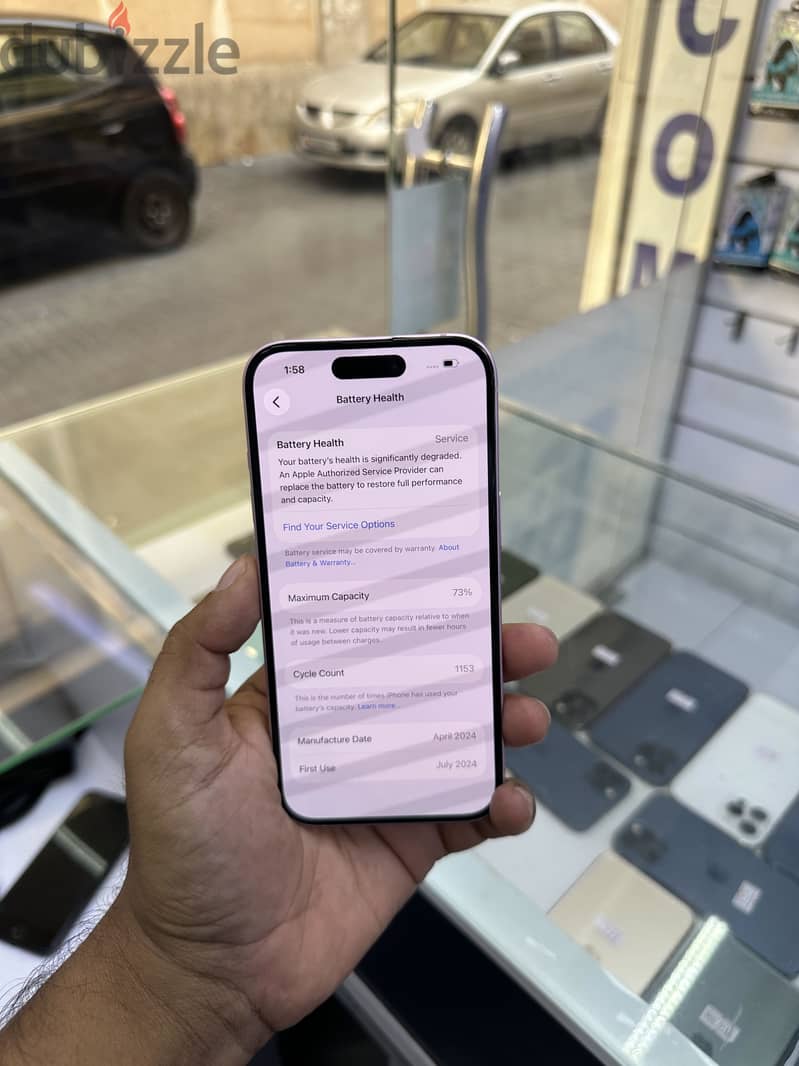 Apple - iPhone 15 pink 1