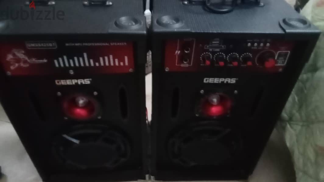 Geepas speakers 2 input chanal 3