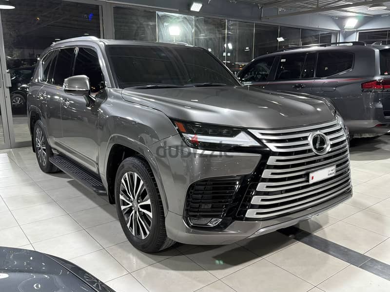 2022 Lexus LX600 Urban 2
