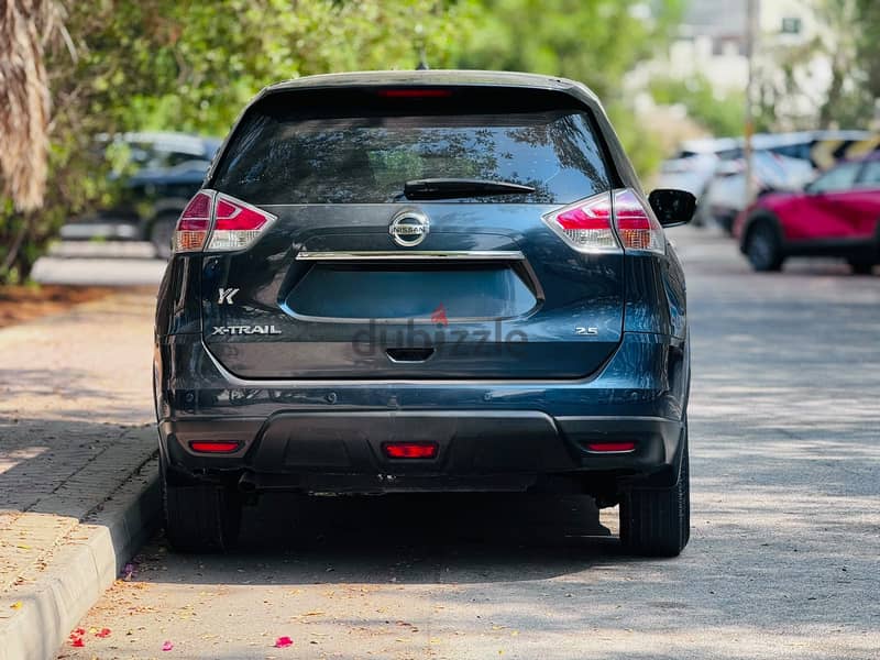 NISSAN X-TRAIL 2017 MODEL WITH SINGLE OWNER AND WELL-MAINTAINED 4